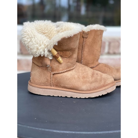Ugg Keely Short Boots Chestnut Brown Size 4 - Picture 2 of 8